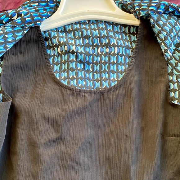 Notations 2-in-1 Blouse + Tank Top - Picture 4 of 10